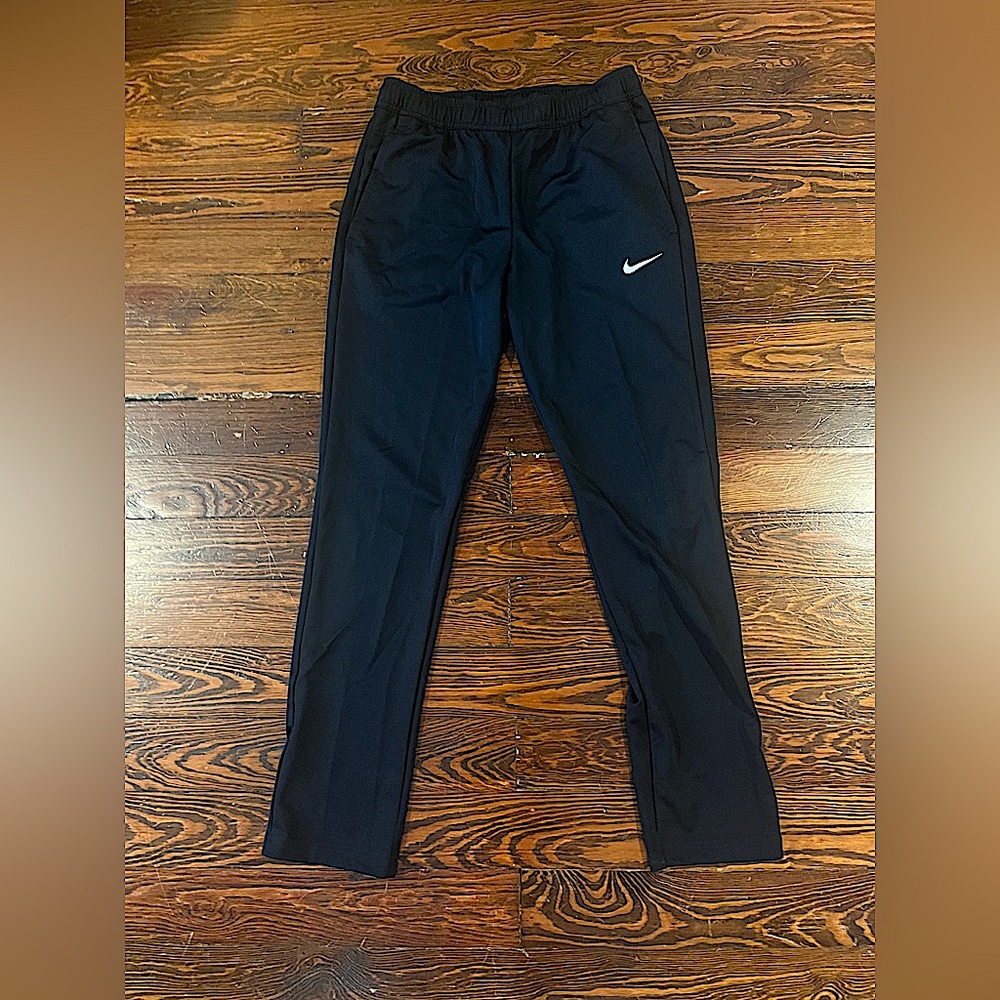 Nike NWT Womens (S) Black Joggers